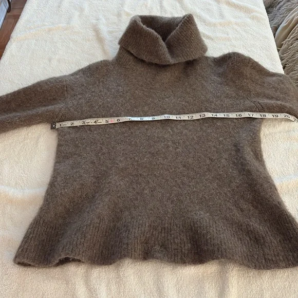 Rails Cashmere & silk blend beautiful sweater from Bloomingdale’s - Picture 11 of 11